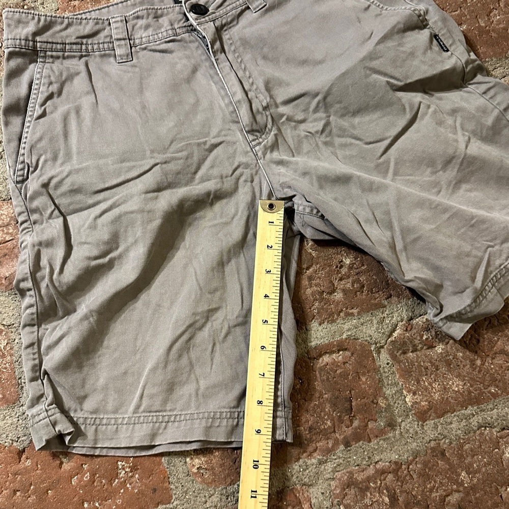 O'Neill Men's Tan Standard Fit Size 32 Flat Front Shorts Pockets - Picture 7 of 16